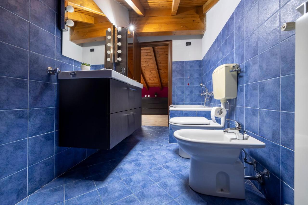 Leonardo Academy In 5' - Parcheggio Gratis - Laghi & Wi-Fi Apartment Sesto Calende Ngoại thất bức ảnh